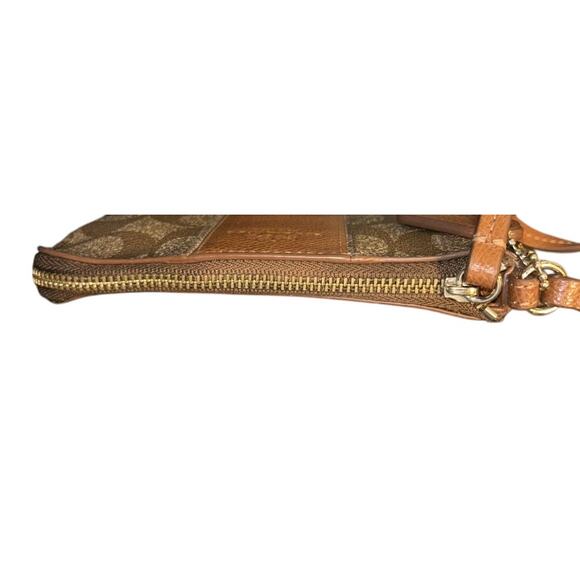 Coach Signature Stripe Coated Canvas Wristlet Wallet Tan & Brown F64233 - Picture 4 of 9